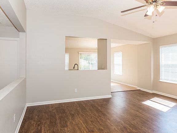 5th image of 2371 Brian Lakes Dr E