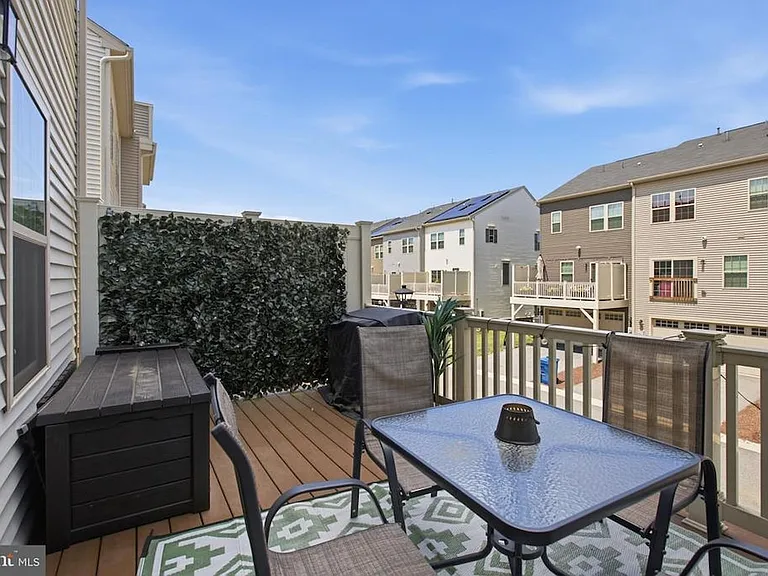 Large Deck