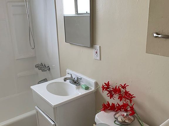 4th image of 12245 Manor Dr APT M
