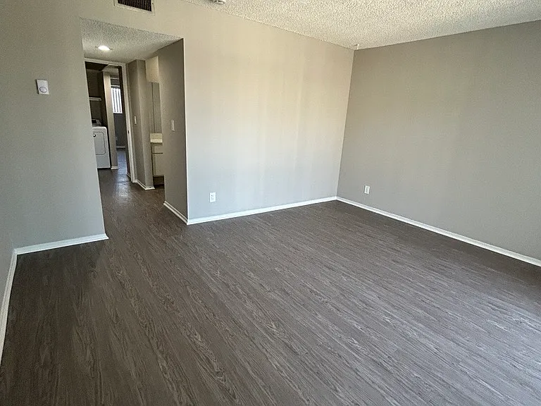 Taylor Garden Apartments — Photo 63