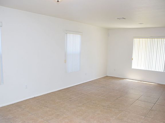 4th image of 3246 Velvet Rose St
