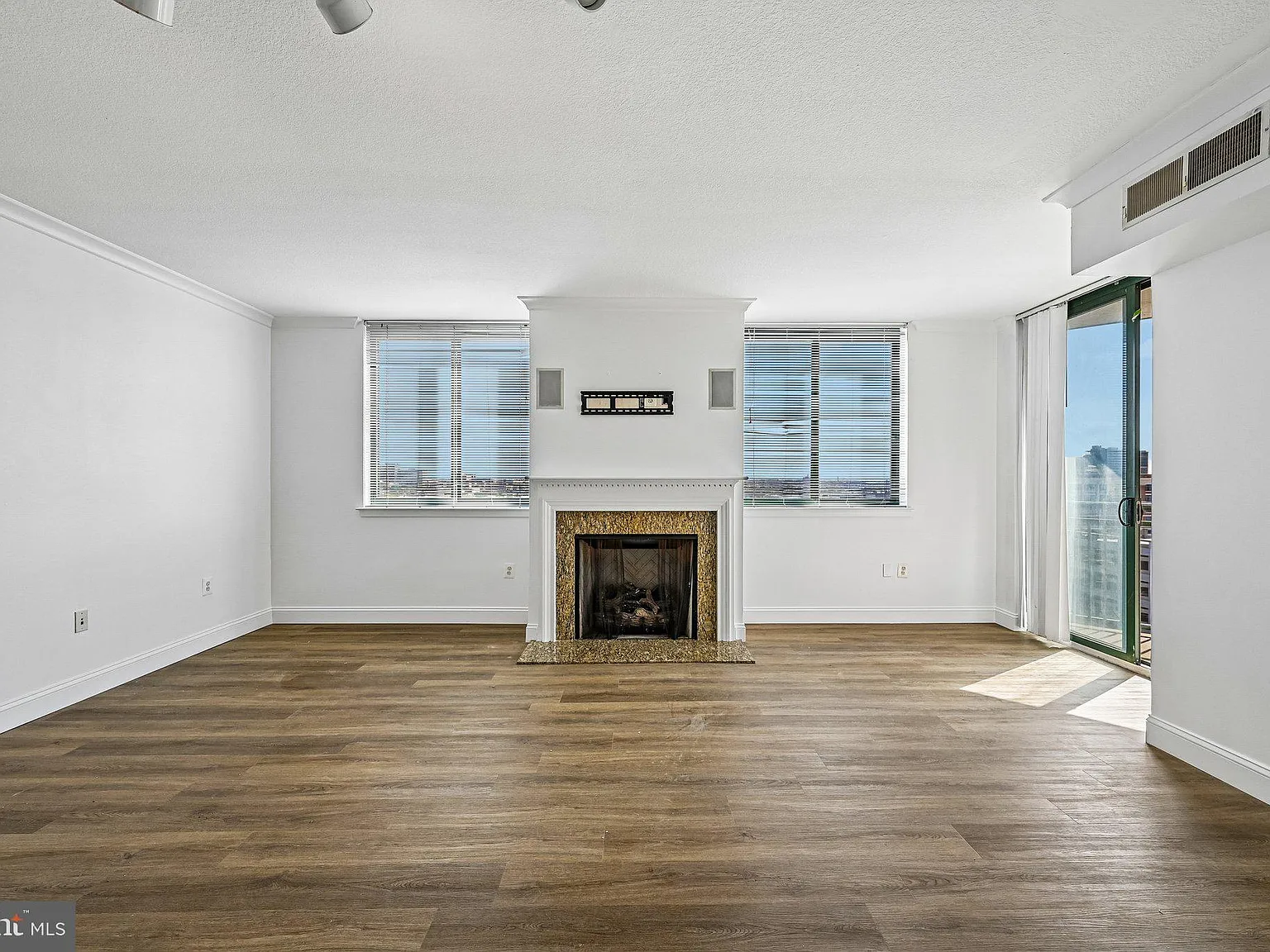 414 Water St — Photo 4