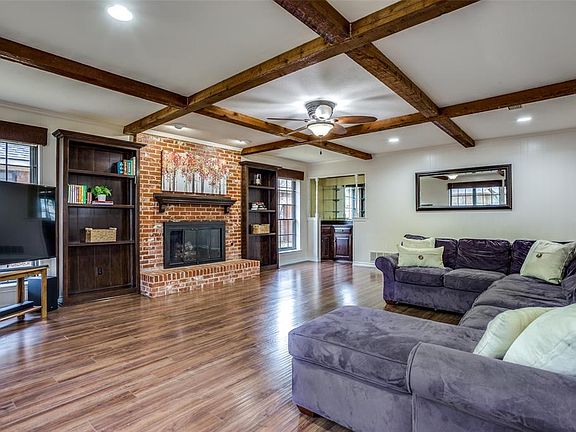 3rd image of 2320 Stone Creek Dr