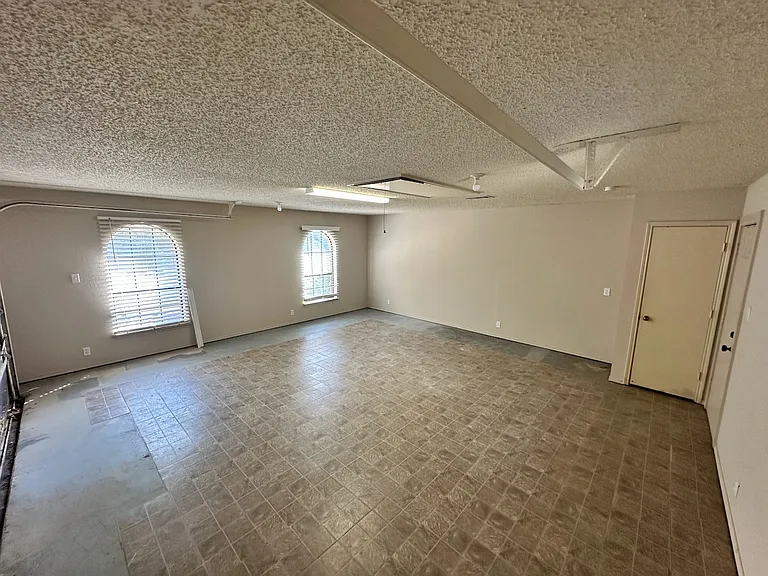 Enclosed Garage - ~400 sq. ft.