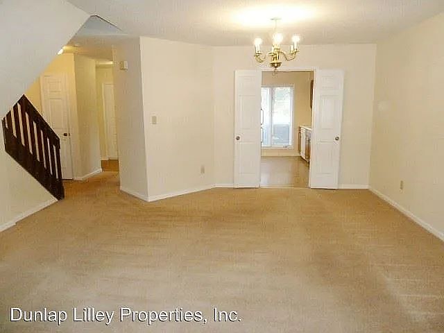 1st image of 113 Woodbridge Ln