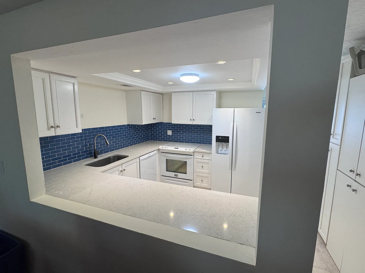2 bed, 1056 sqft, $1,895 — Photo 3