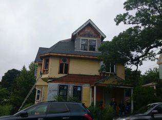 21 Carruth St, Dorchester, MA 02124