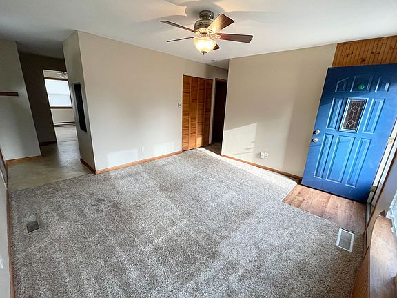 4th image of 1424 Fairfax Dr