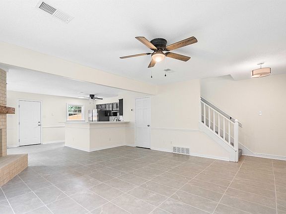 3rd image of 3541 Bishops Gate Dr