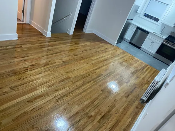 (undisclosed Address), Oakland Gardens, NY 11364