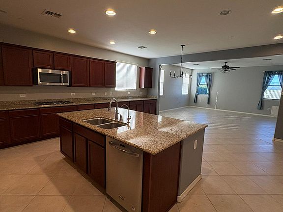 3rd image of 9509 S Quiet Dove Dr