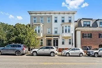 195 Bunker Hill St #3 — Photo 11