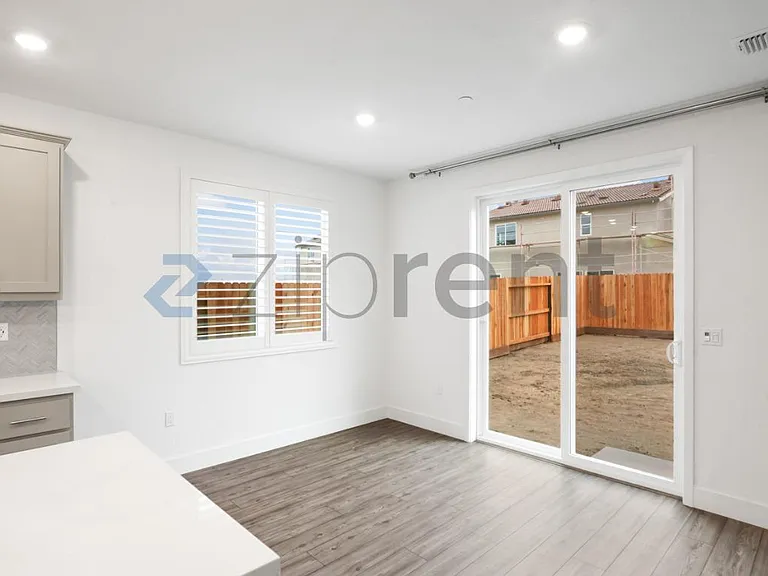 3358 Jubilee Dr — Photo 12
