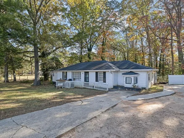 804 Rowland Rd, Stone Mountain, GA 30083