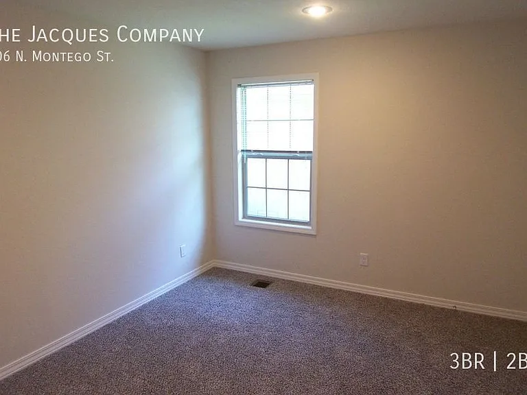 706 N Montego St — Photo 4