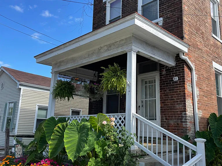 21 Carneal St — Photo 1