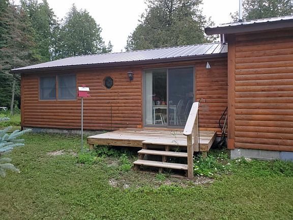 2nd image of 4089 N Saint Martins Poin
