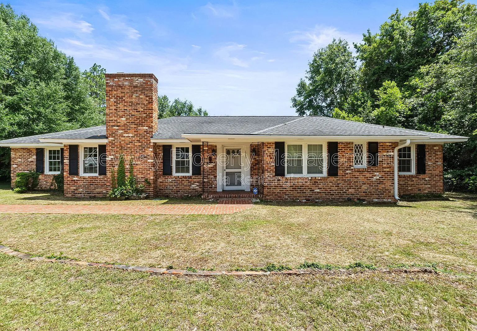 3 bed, 2.0 bath, 1850 sqft, $1,985 — Photo 2