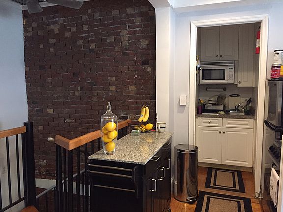 5th image of 49 W 72nd St APT 12D
