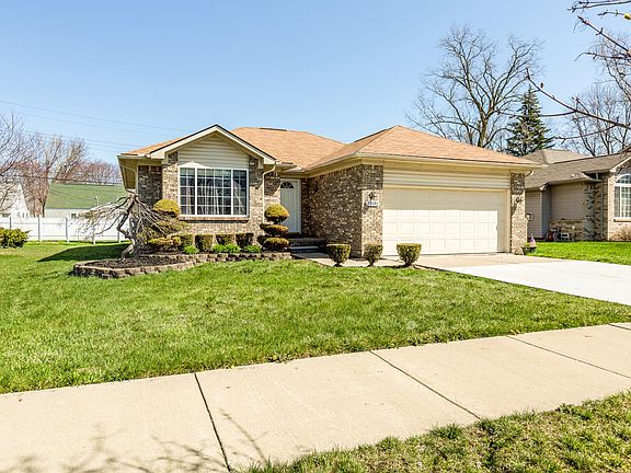 2nd image of 29090 Currier Ave