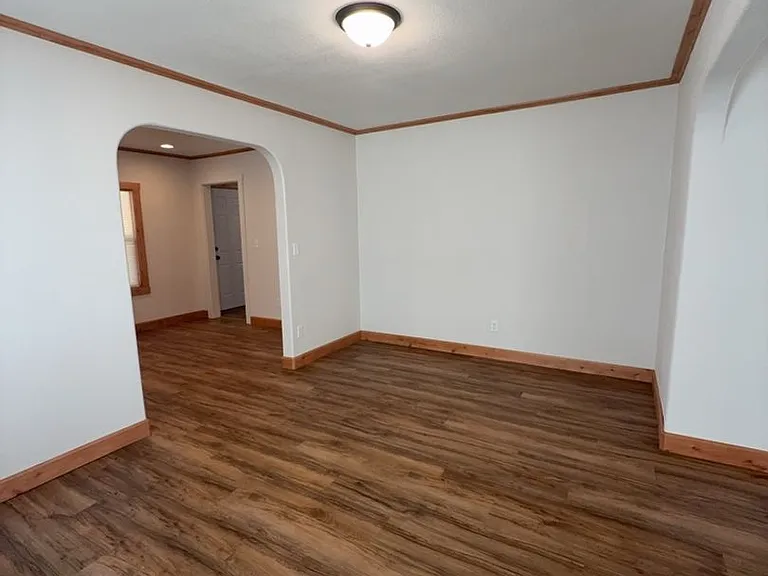 1202 NW Hawthorne Ave — Photo 6