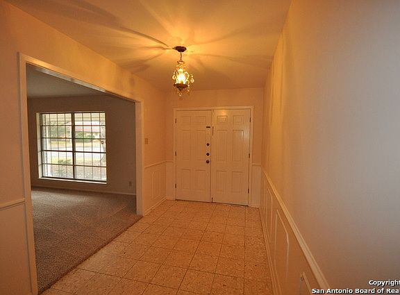 2nd image of 702 Candleglo Dr