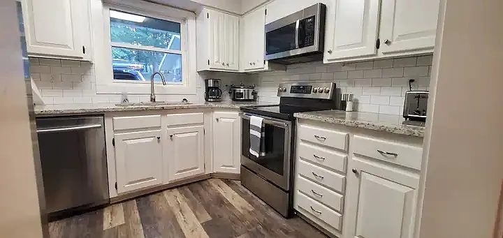 16 Victoria Ln - 1 — Photo 4