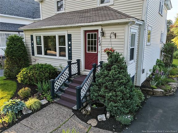 3rd image of 884 Main St