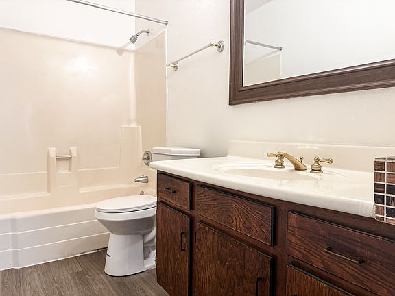 5th image of 1603 W Denton Ln APT 10