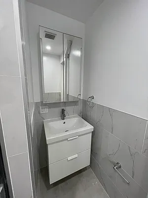 Rented by J Misrahi Realty Corp | media 9