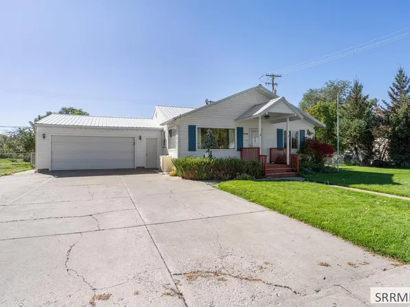 2930 E Teton St, Ammon, ID 83406