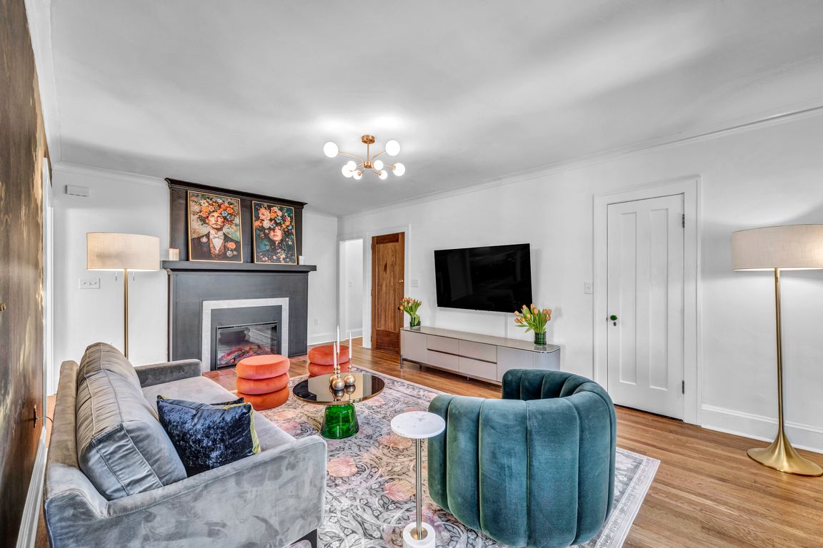 next background image