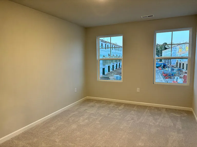 240 Garden Vine 542 Carson — Photo 23