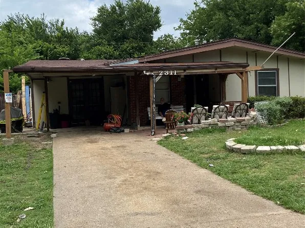 2311 Roberts Cir, Arlington, TX 76010