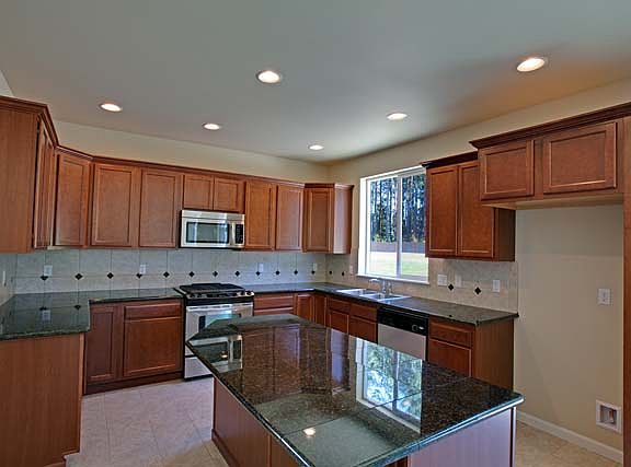 4th image of 23602 78th Avenue Ct E