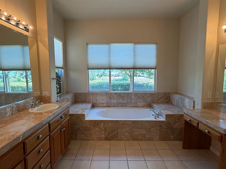 729 Richardson Dr — Photo 24