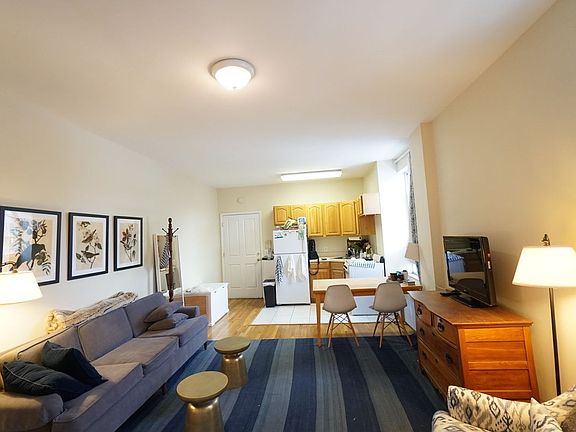 4th image of 290 19th St #1A