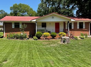 1921 Longview Dr, Bessemer, AL 35023