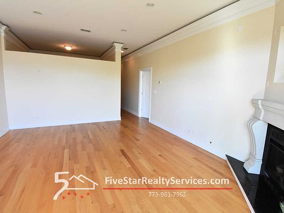 3rd image of 4518 N Kedzie Ave APT 3B