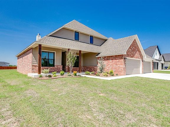 2nd image of 4530 Makenzie Trl