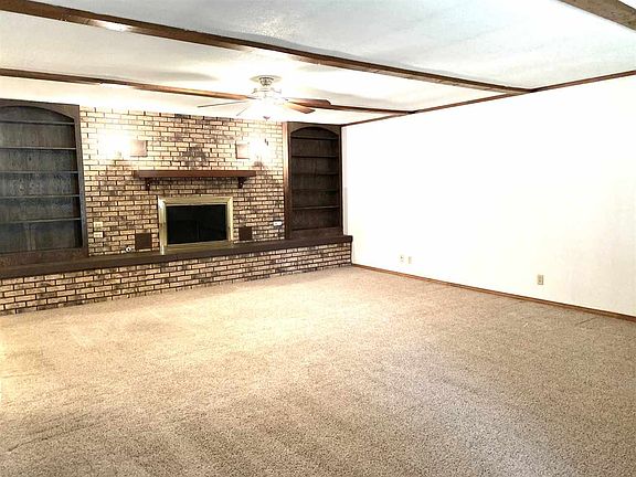 5th image of 315 Scott Dr