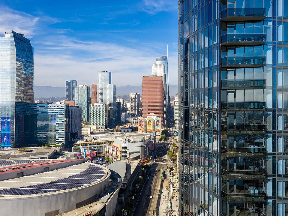 Circa LA apartments community photo