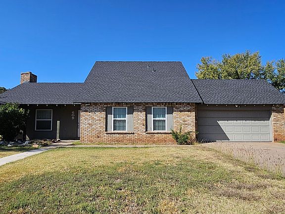 2nd image of 609 Rosewood Dr