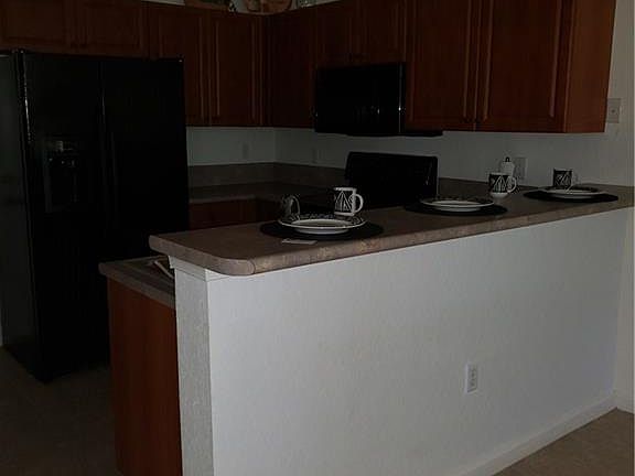 3rd image of 2563 Stockbridge Sq SW