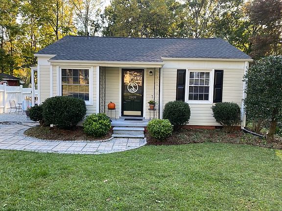 4th image of 2809 Stratford Dr
