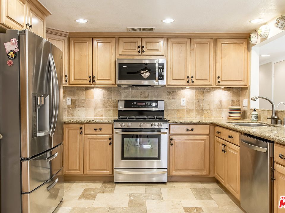 1st image of 10391 E Briar Oaks Dr APT B