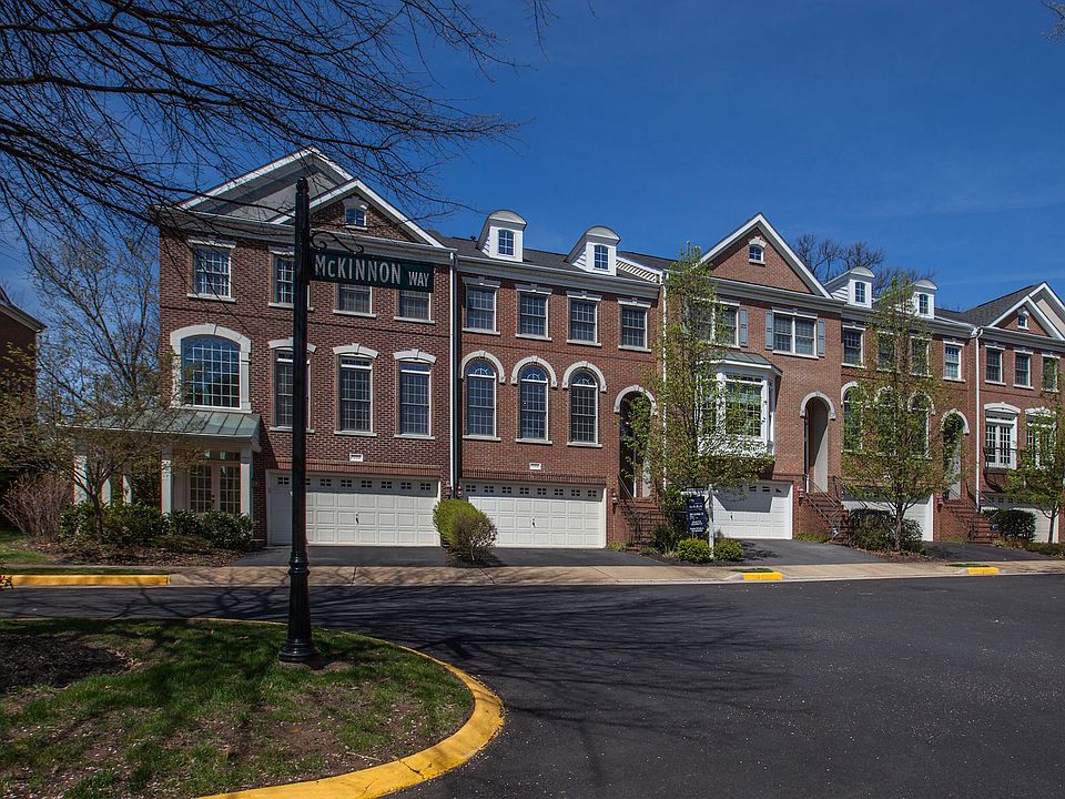1st image of 3066 McKinnon Way