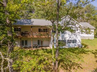 67 Kangas Dr, Franklin, NC 28734