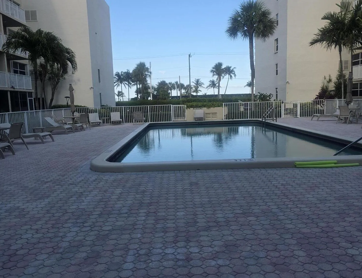 1 bed, 1.5 bath, 760 sqft, $2,300 — Photo 2