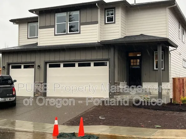 1730 NE Gilbert Ln, Estacada, OR 97023